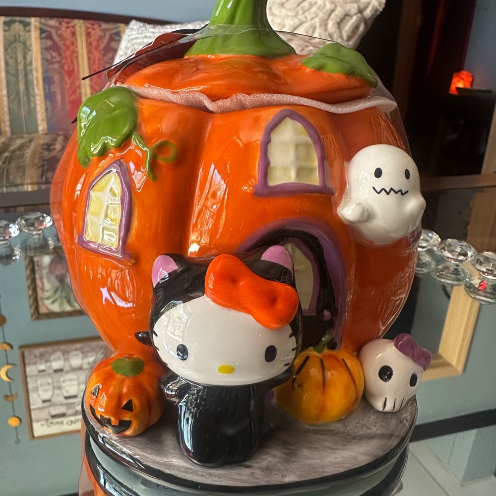 Hello Kitty Blue Sky Clayworks Sanrio Halloween Pumpkin Ceramic NWT